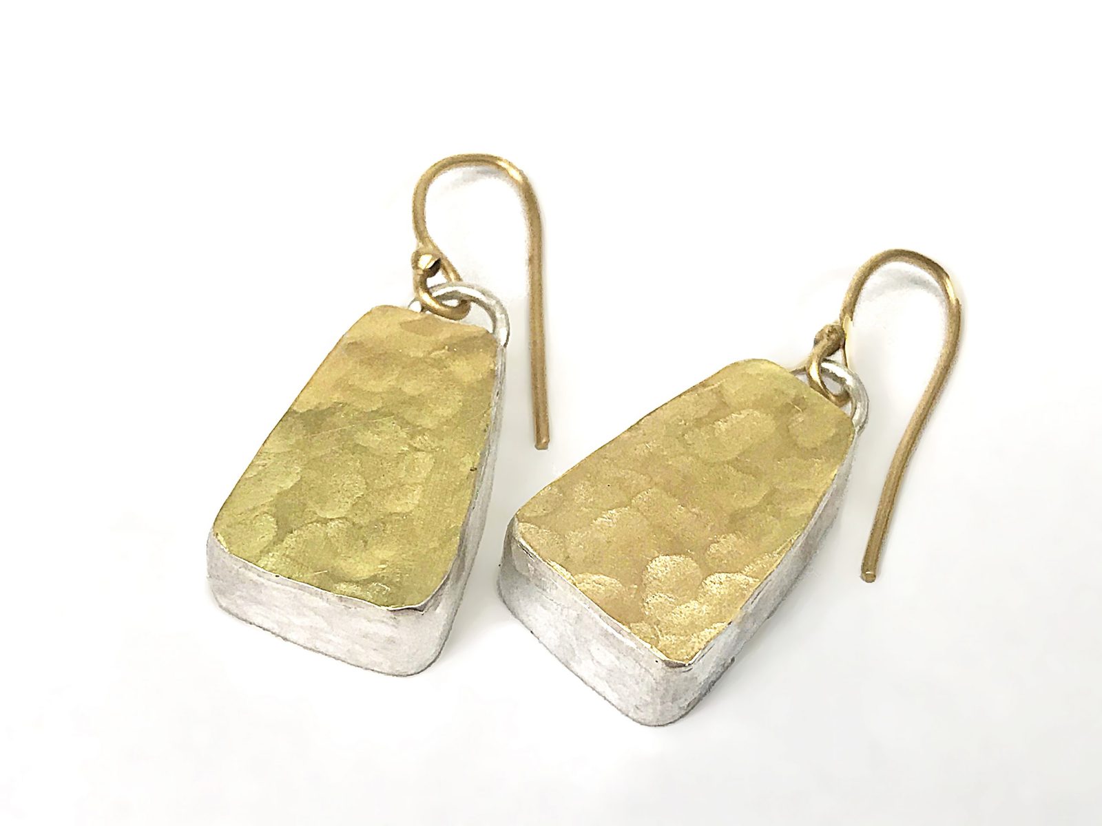 Bouncing Links Earrings II by Sana Doumet