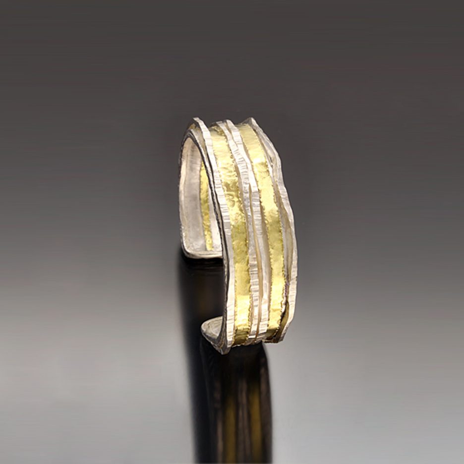 Cuff Narrow 1 by Sana Doumet