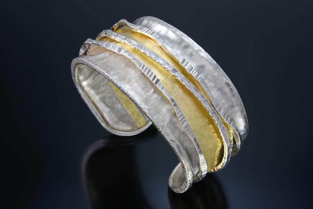 Cuff Wide by Sana Doumet