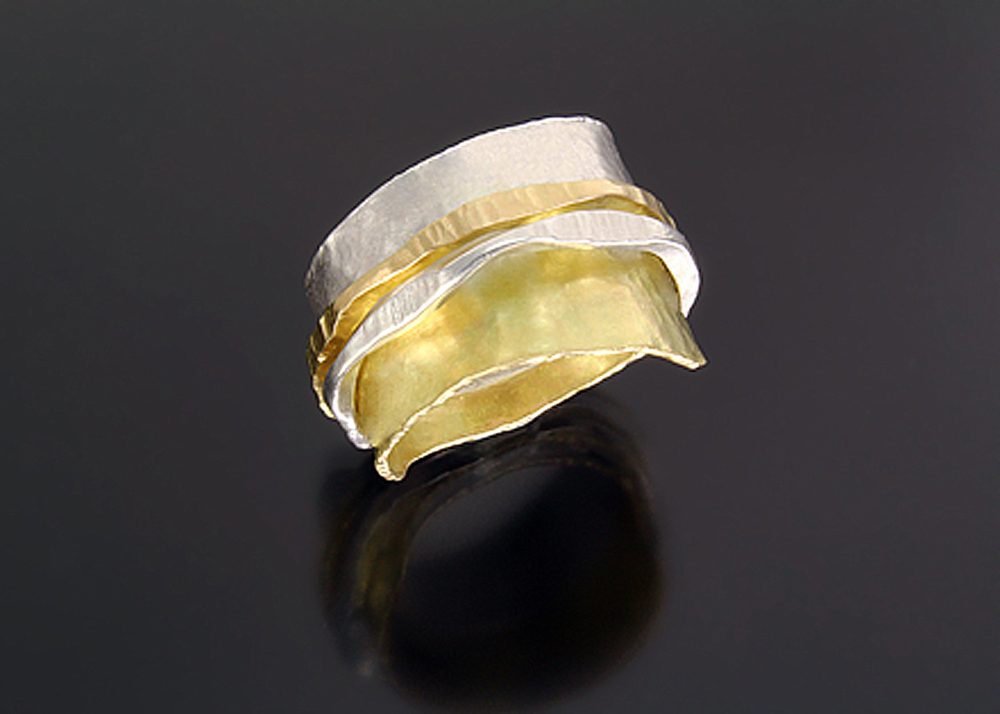 Slim Ran Ring by Sana Doumet
